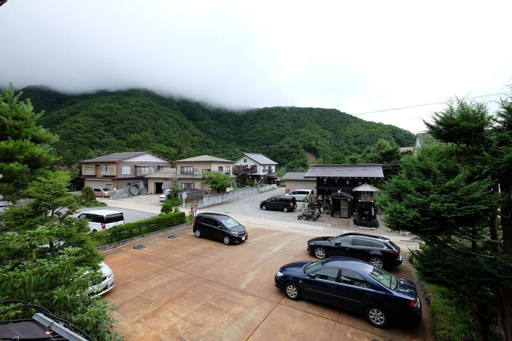 Hotel Tsuyukusa à Takayama  Extérieur photo