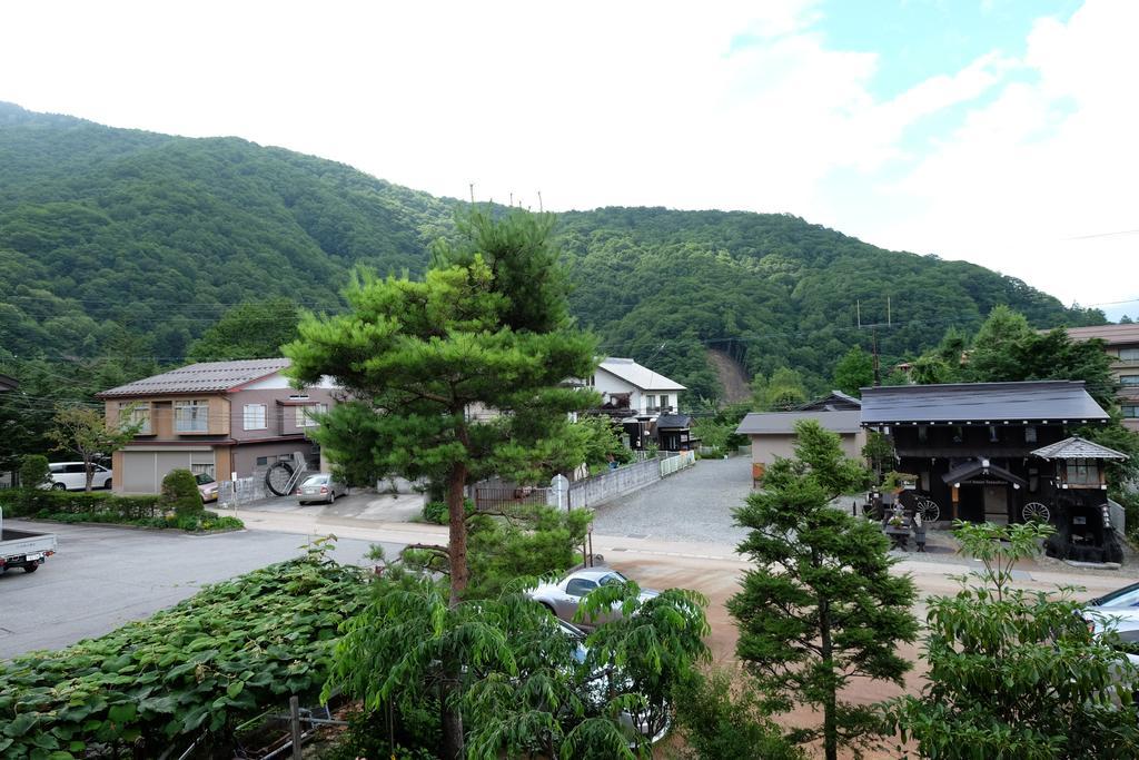 Hotel Tsuyukusa à Takayama  Extérieur photo